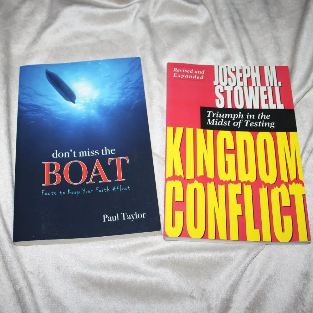 Nwt Christian book lot paperback set of 2 (Bf)